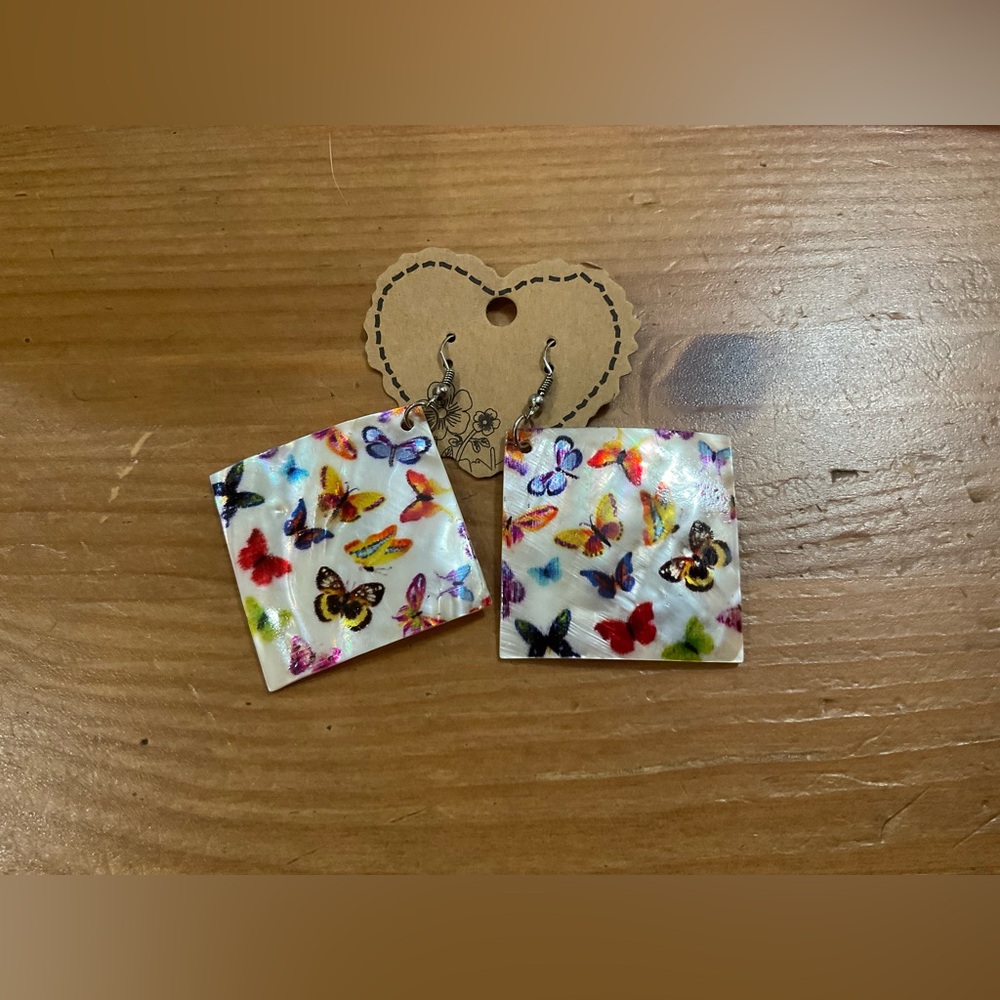 Butterfly Elegant Square Shell Dangle/Dropped Mad… - image 2